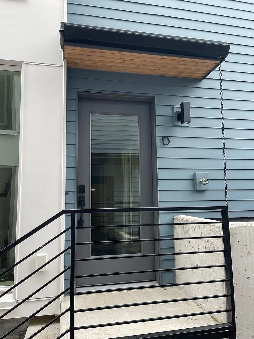 Building Photo - 2529 29th Ave S #D