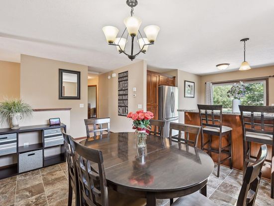 119 Robinson Dr, Lino Lakes, MN 55014