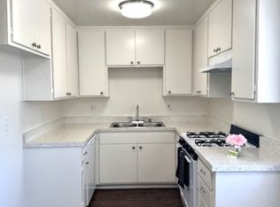 16862 Lynn Ln APT E, Huntington Beach, CA 92649
