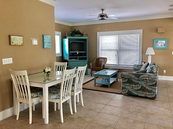 4th image of 1482 Resort Village Ln
