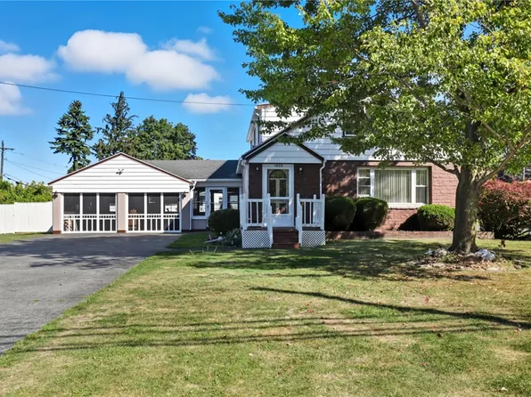 1802 Buffalo Rd, Rochester, NY 14624
