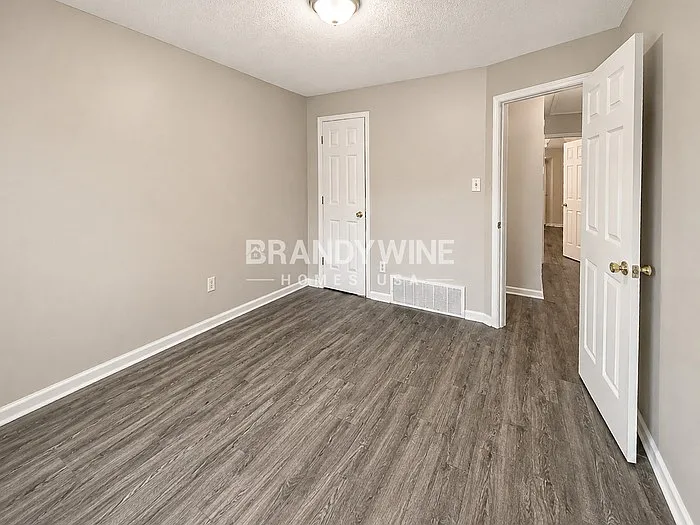 5597 Blackburg Dr — Photo 13