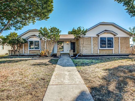 2nd image of 908 Lemontree Ct