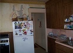 3rd image of 20 W Oakwood Pl