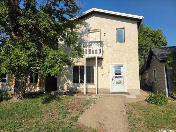 859 Cartier AVENUE, Moose Jaw, SK S6H 1L9