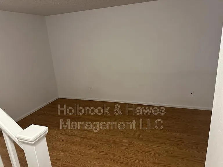 4887 Basswood Dr — Photo 3