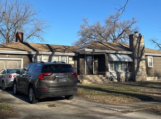 3470 S Schultz Dr, Lansing, IL