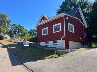 21 Grove St, Saugus, MA 01906