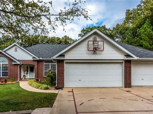 4122 E Canvas Rd, Fayetteville, AR 72701