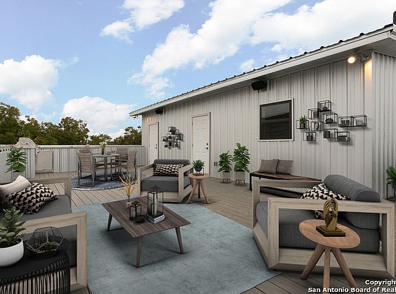 3rd image of 821 E Park Ave