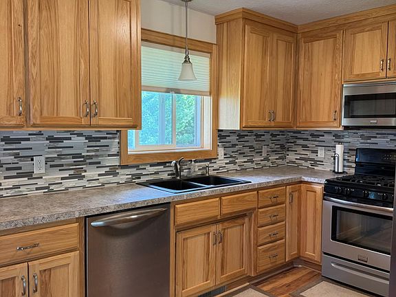 4th image of 110 236th Ln NE