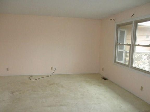 5th image of 2907 W Cypress Dr