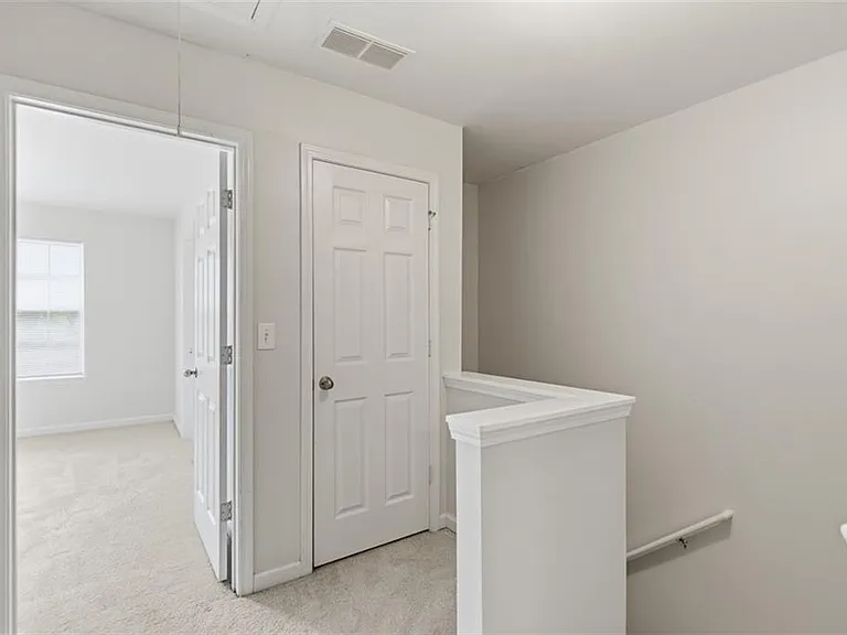 6710 Stoneleigh Way — Photo 15