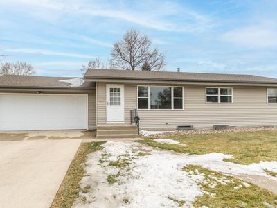 1506 S 3rd St, Bismarck, ND, 58504