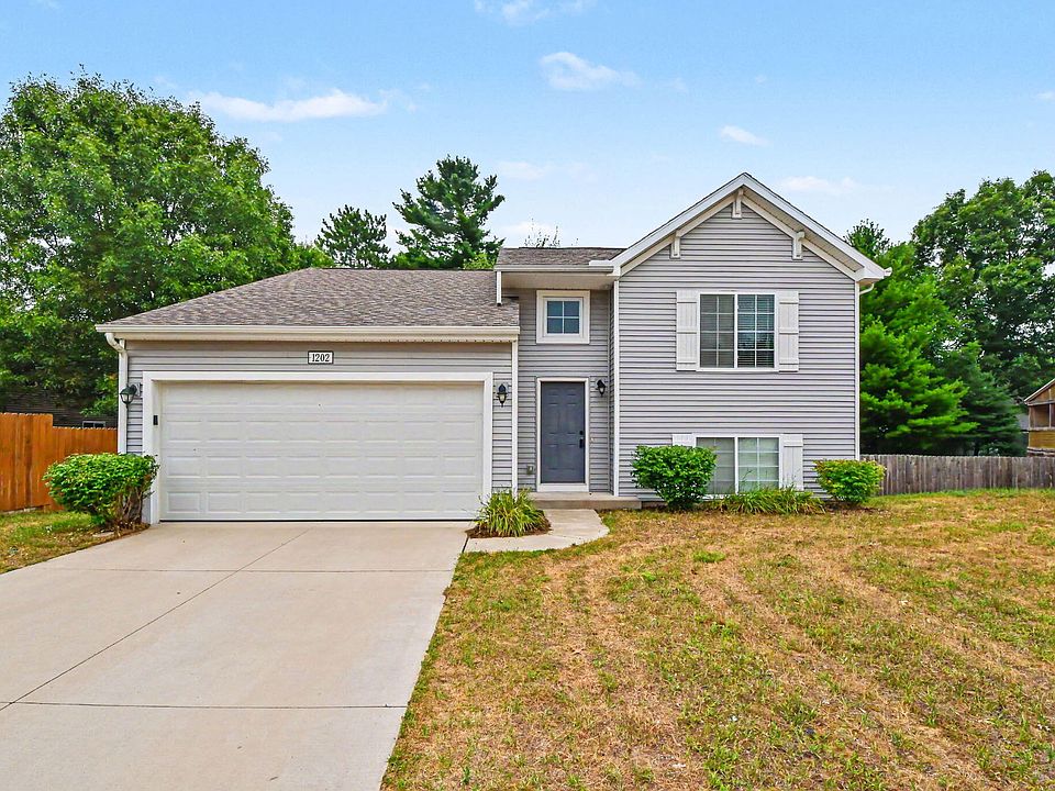 1st image of 1202 Pinewood Dr