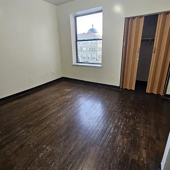 611 Clinton Ave #101 — Photo 2