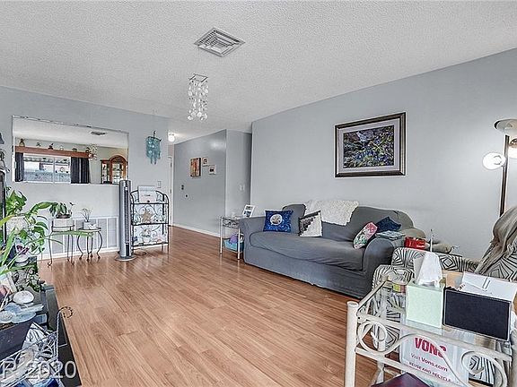 5th image of 3998 Trabuco Dr