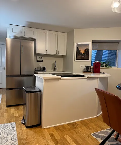 1454 W Farragut Ave — Photo 13
