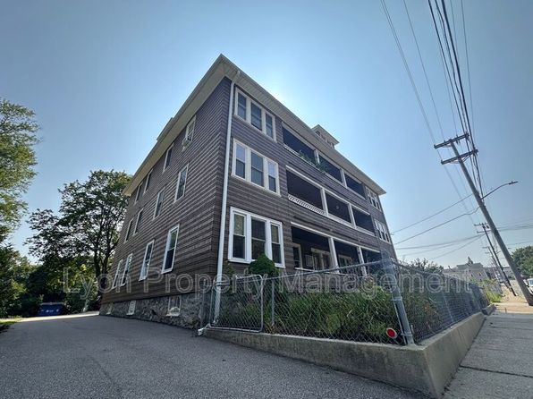 352 Manville Rd UNIT 1L