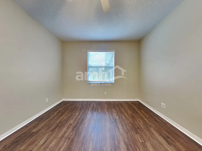 10430 Beneva Dr — Photo 10