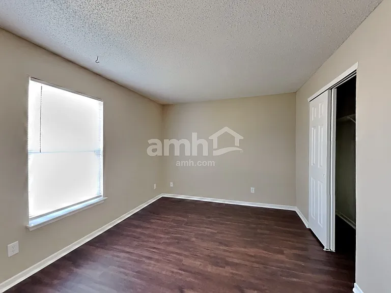 10914 Cyrus Dr — Photo 16