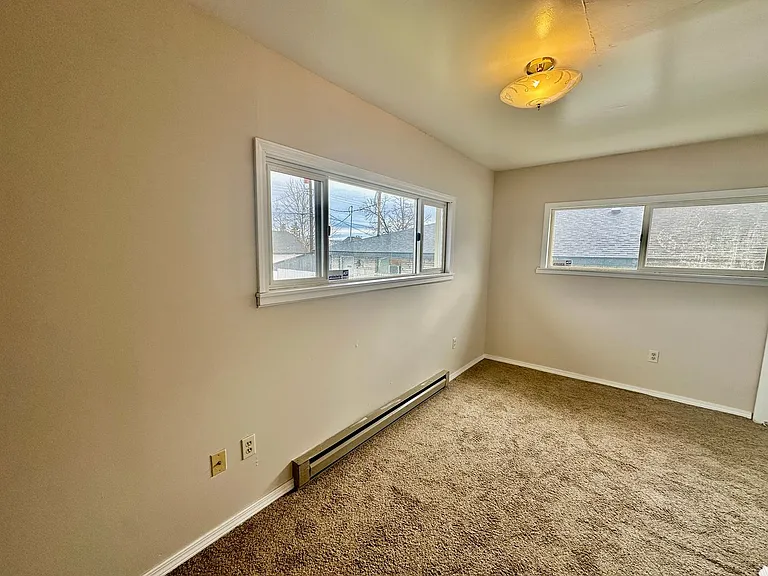 808 W Augusta Ave — Photo 8