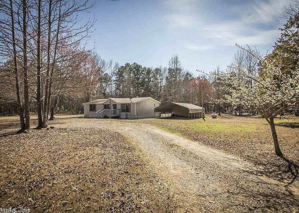 1st image of 884 Sally Ann Dr