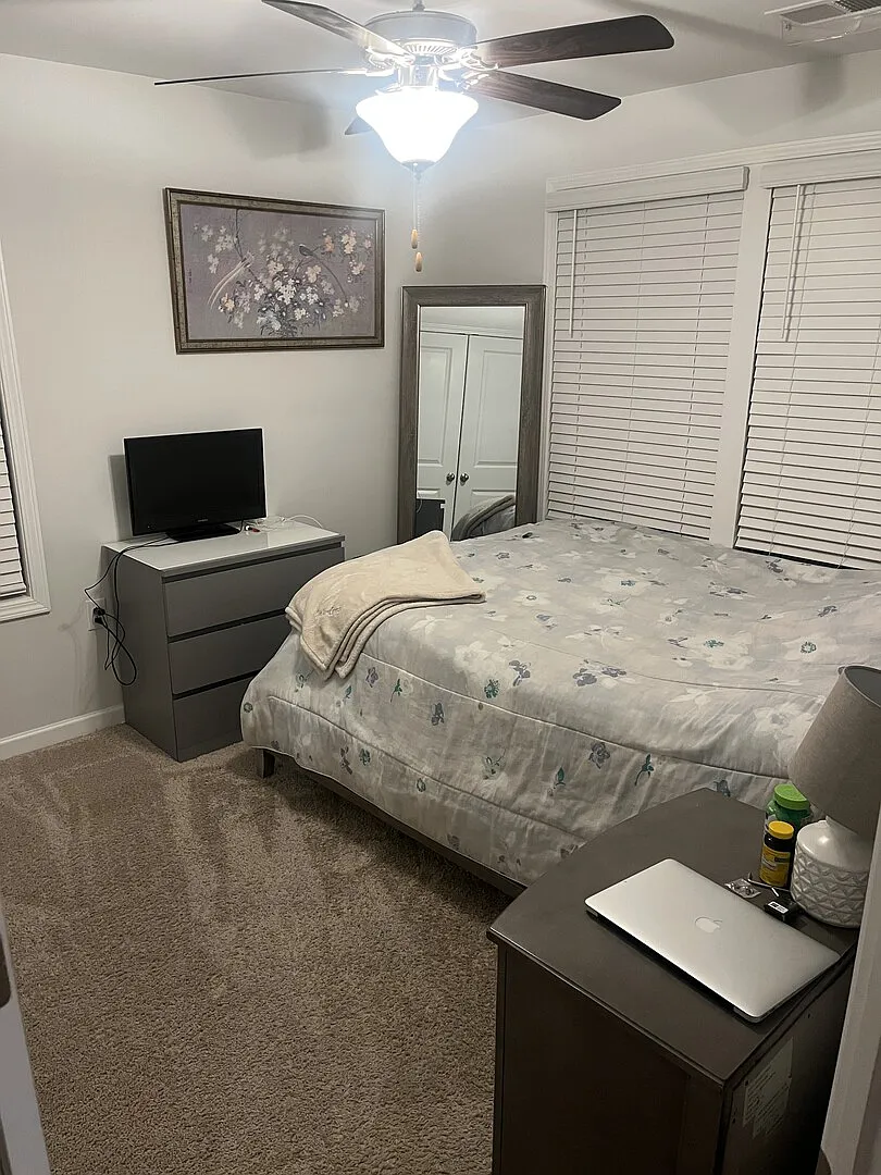 Fully Furnished 3BR | 2.5BA Townhouse w/ Office & Garage — Photo 2