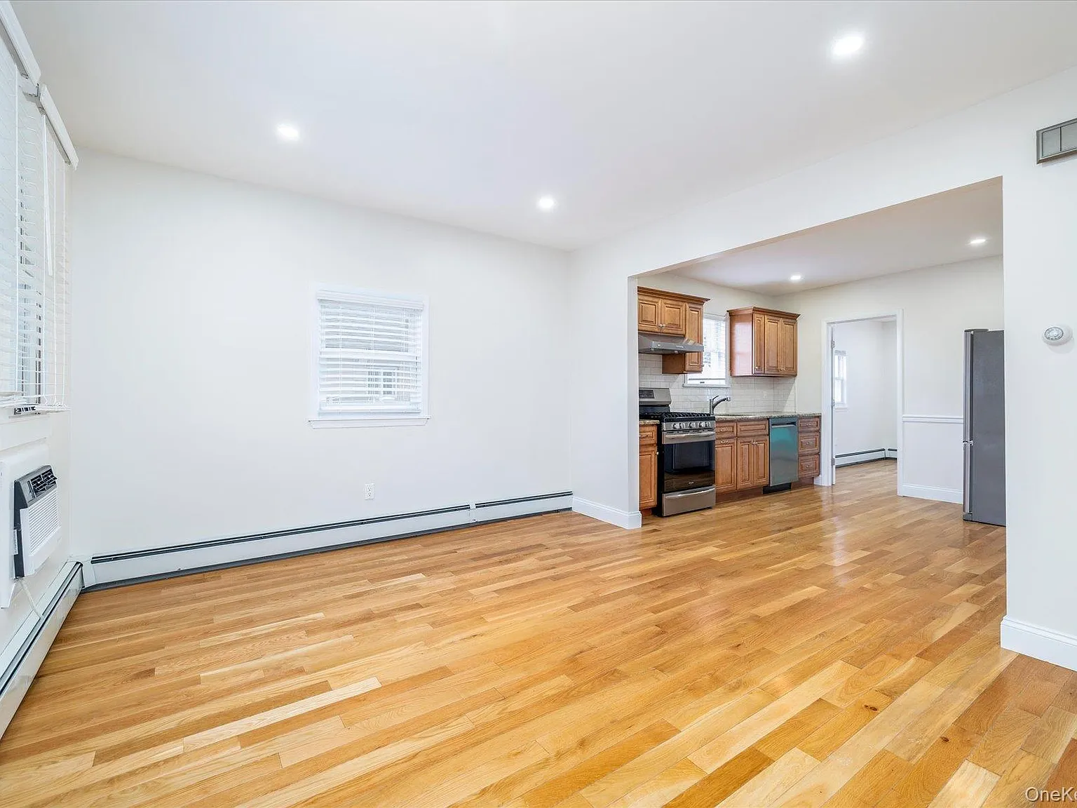 1 bed, 1.0 bath, 684 sqft, $2,400 — Photo 4