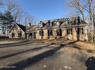 1006 W Outer Dr #B, Oak Ridge, TN 37830