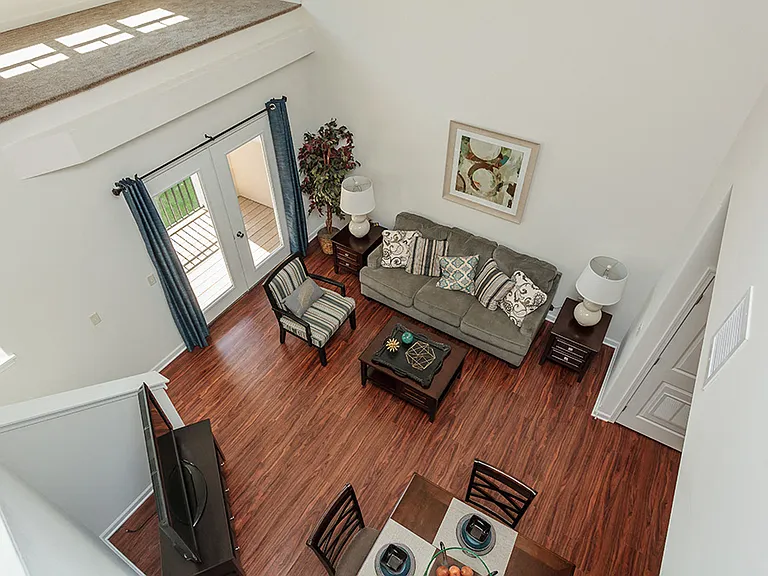 Gateway Landing on the Canal Apartment Homes — Photo 10