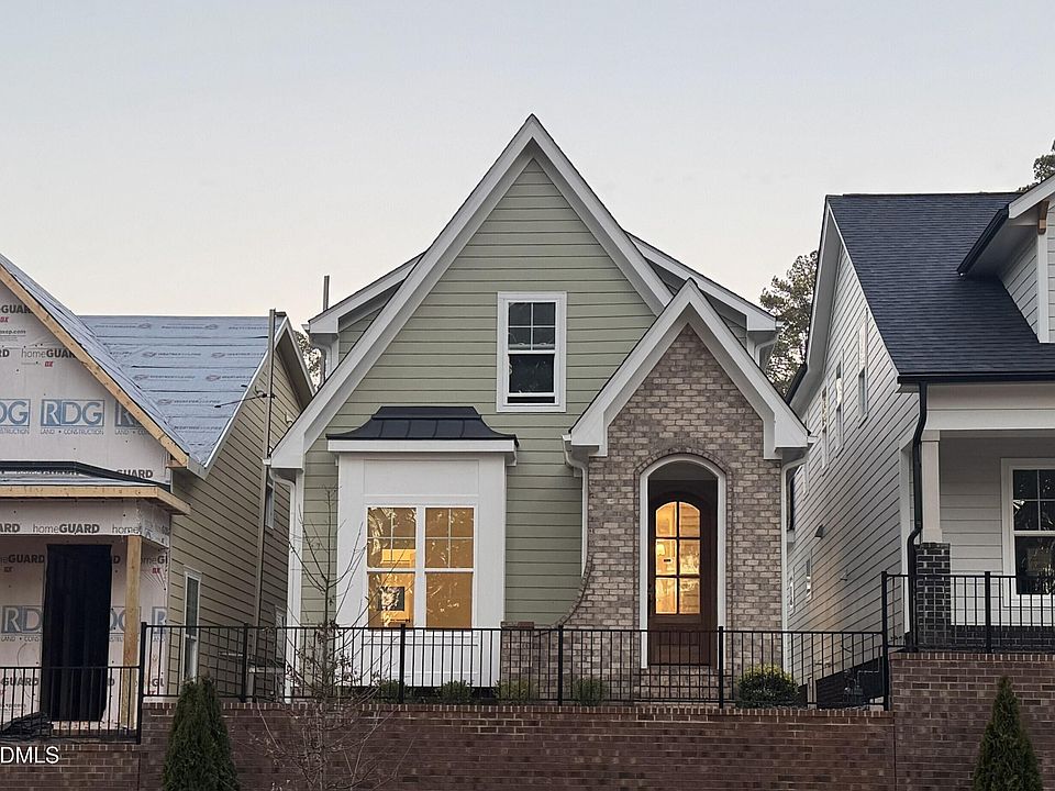 1st image of 724 Powell Dr