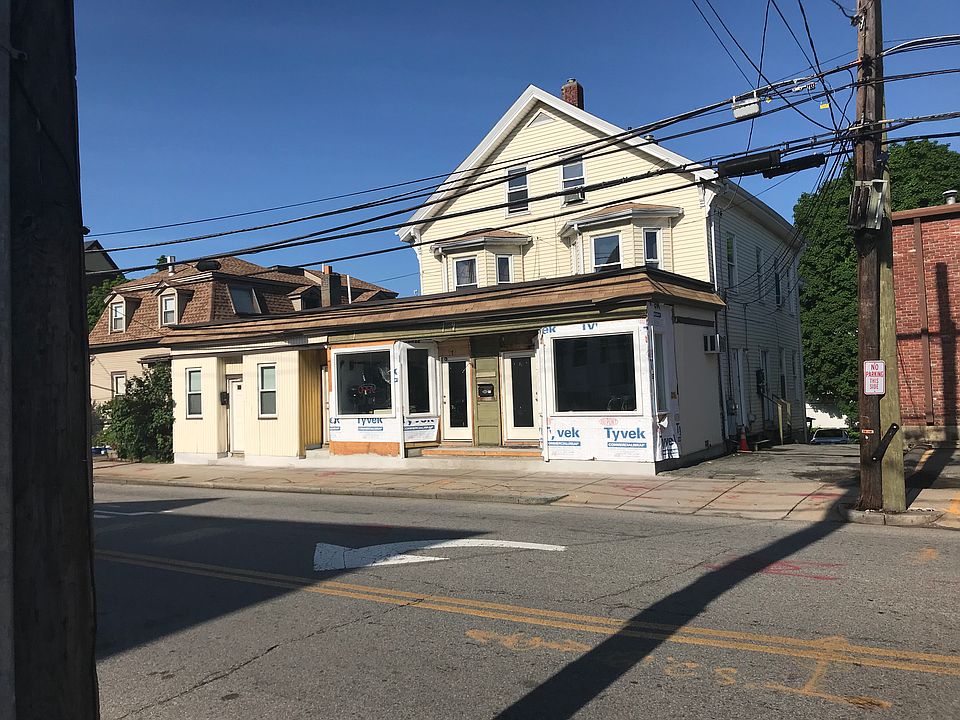 2nd image of 77 Prospect St