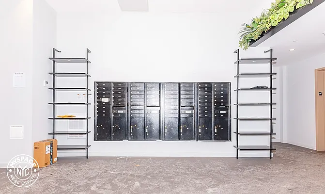 Rented by MySpaceNYC | media 62