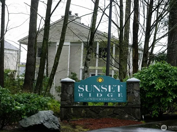 2989 142nd Pl SE APT 3, Bellevue, WA 98007