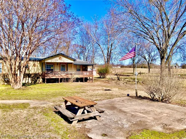 7901 Mote Rd, Mountainburg, AR 72946