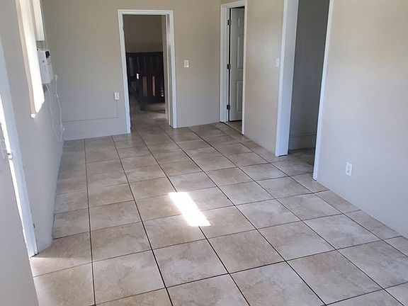 2nd image of 1320 E Central Blvd APT D