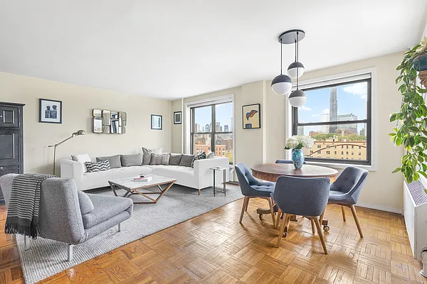 Sold by Compass | media 2