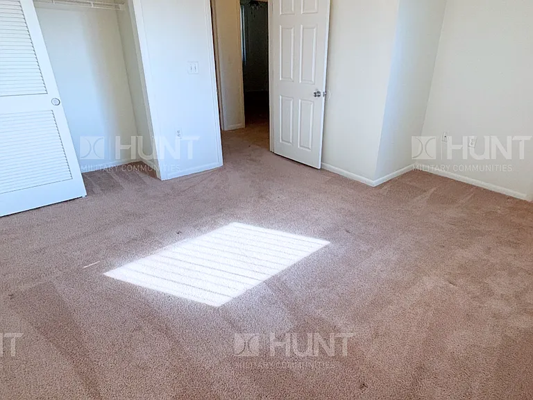 203 Acorn Dr — Photo 16