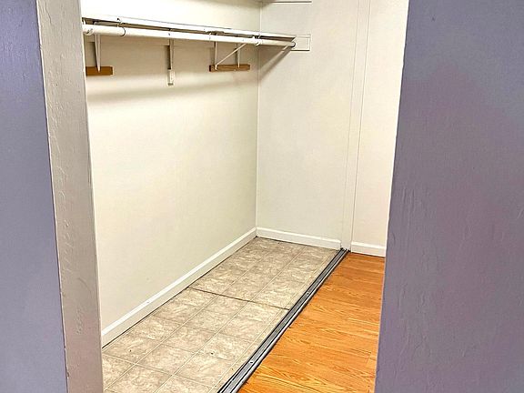 4th image of 408 S 5th St