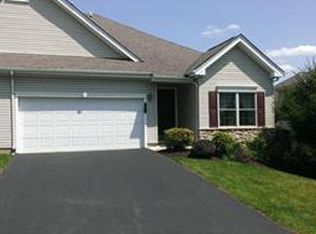 9 Kent Ln, Easton, PA 18045