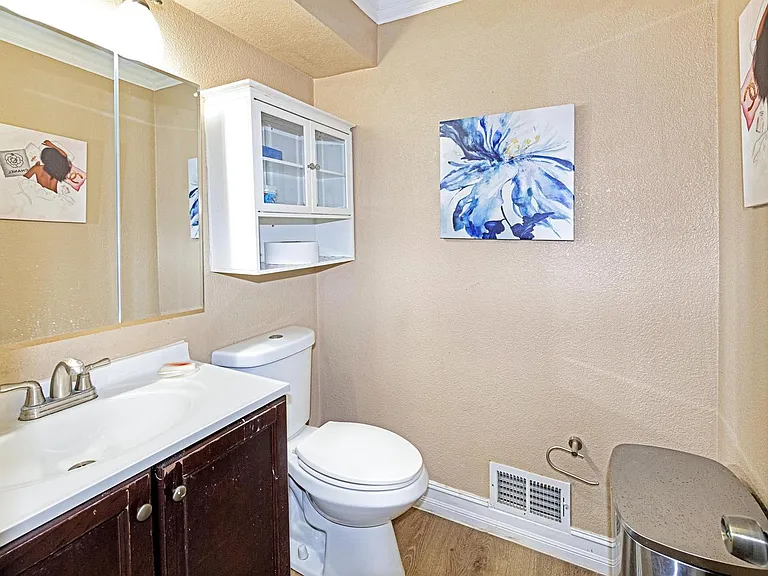 728 Saybrook Cir NW — Photo 22