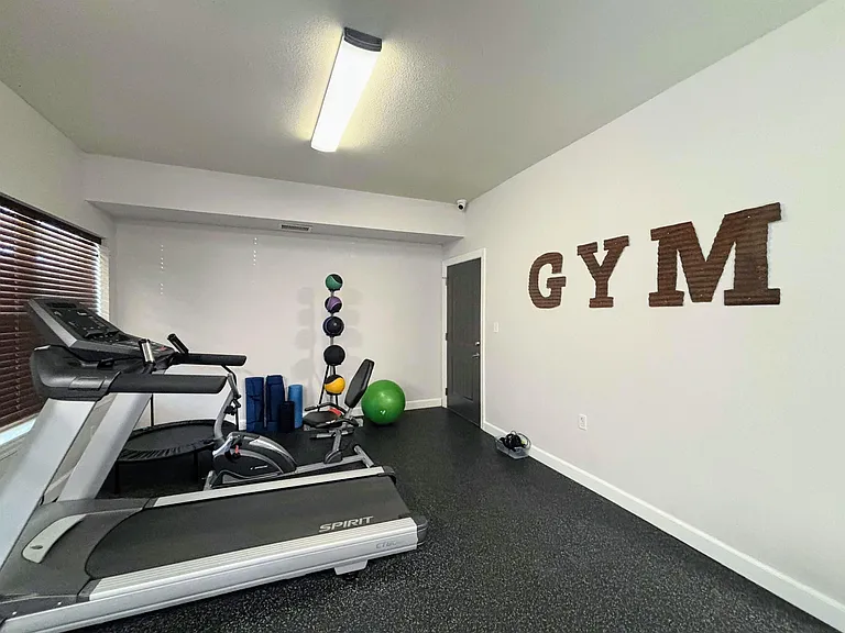 1411 Genesis Dr #6 — Photo 13