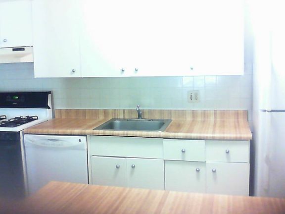 5th image of 5113 Crossfield Ct APT 9