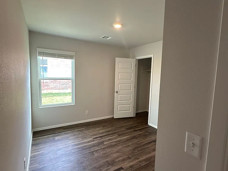 1212 E Gary St — Photo 9