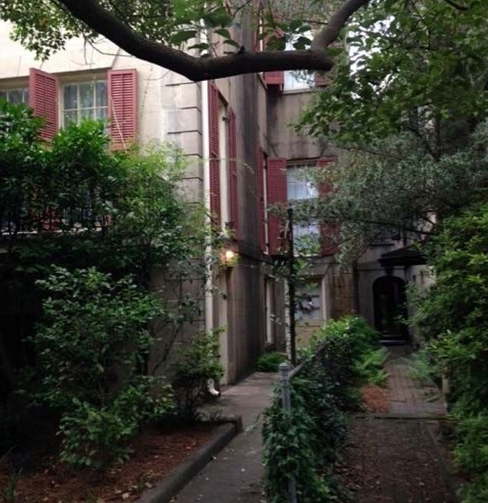 Street view of entrance to the apartment.