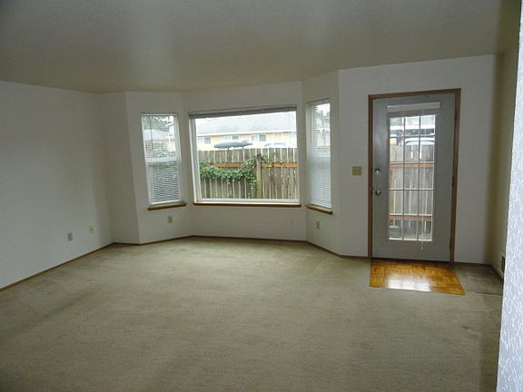 2nd image of 1536 29th St SE