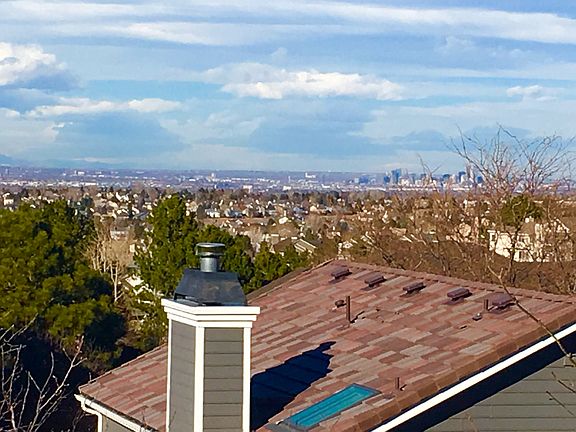 Downtown & mountains 