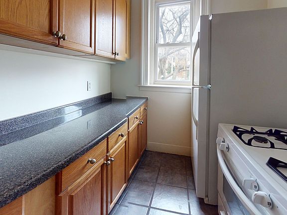 3rd image of 102-116 Dwight St #5