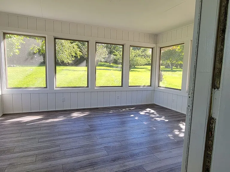 8892 Sunset W — Photo 23